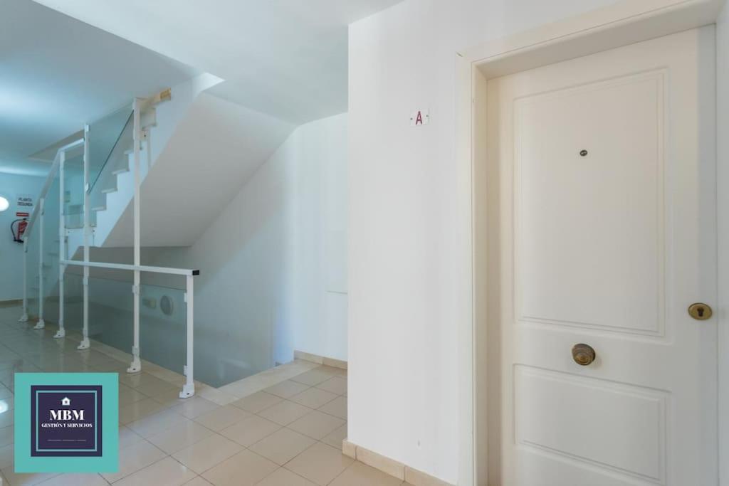לאס פאלמס דה גראן קנאריה Martina Apartment Las Canteras-Auditorio מראה חיצוני תמונה